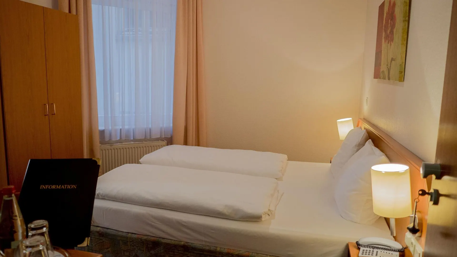 Hotel Lumen Am Hauptbahnhof Hamburg 3*,