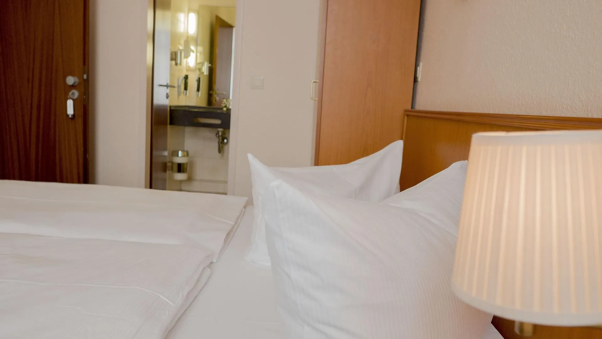 Hotel Lumen Am Hauptbahnhof Hamburg