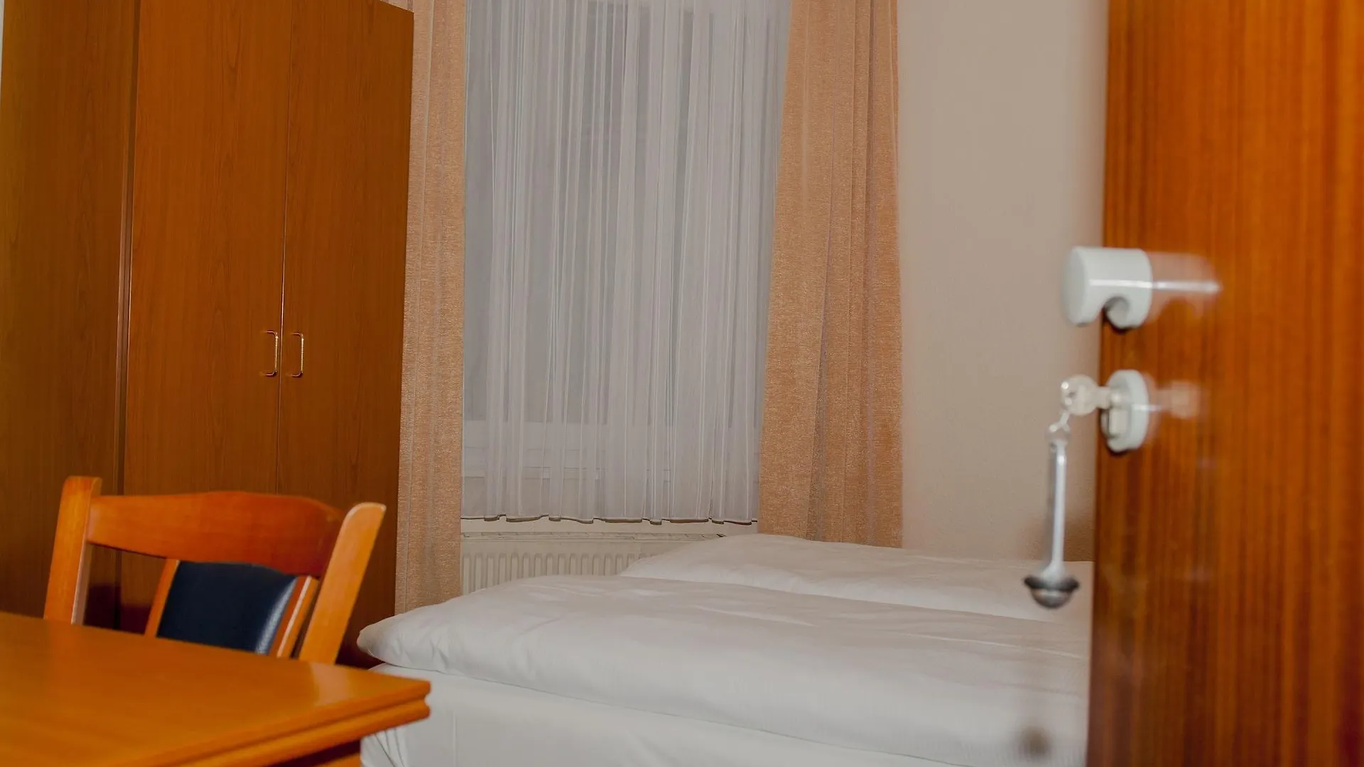 Hotel Lumen Am Hauptbahnhof Hamburg