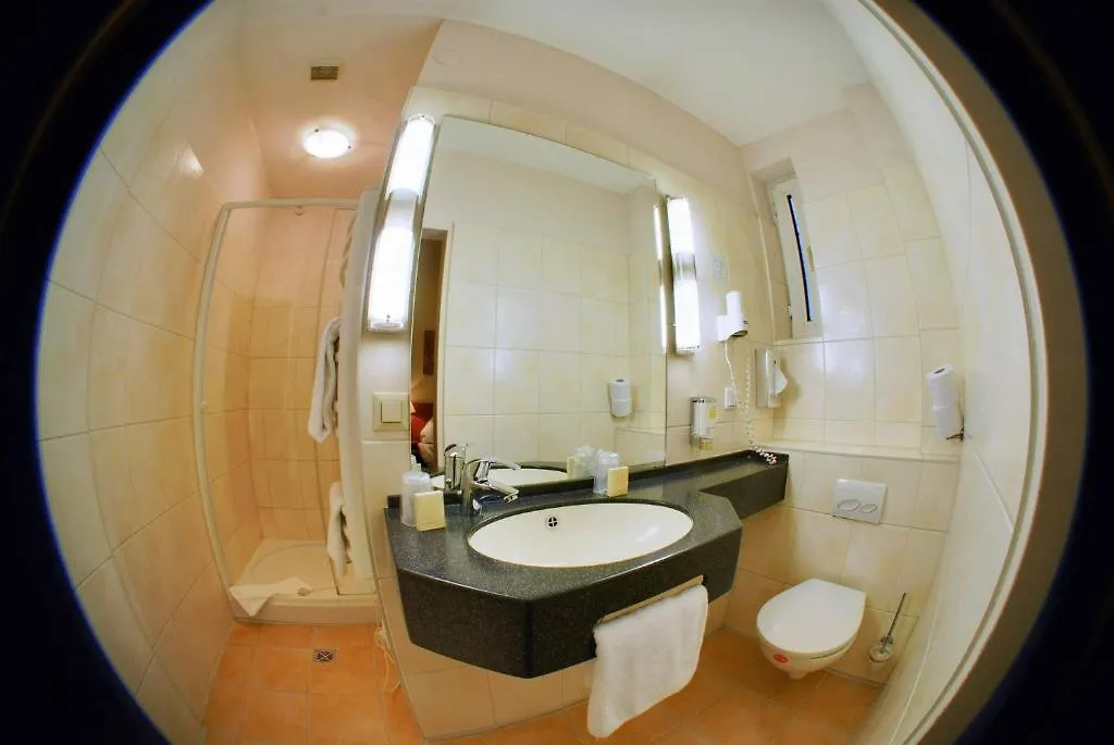 ***  Hotel Lumen Am Hauptbahnhof Hamburg Germany