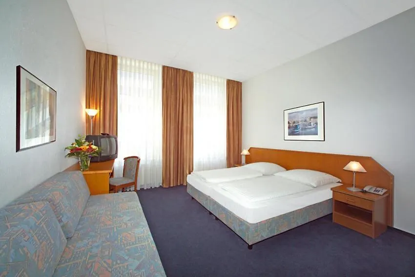 Hotel Lumen Am Hauptbahnhof Hamburg