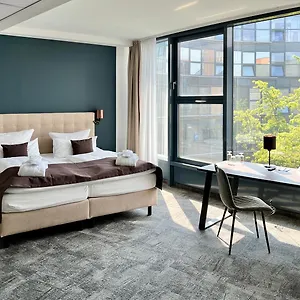 Am Borsigturm 4* Berlín