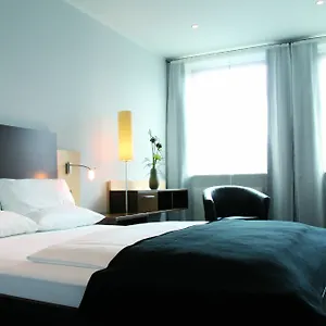 Schiller 5 4* Múnich