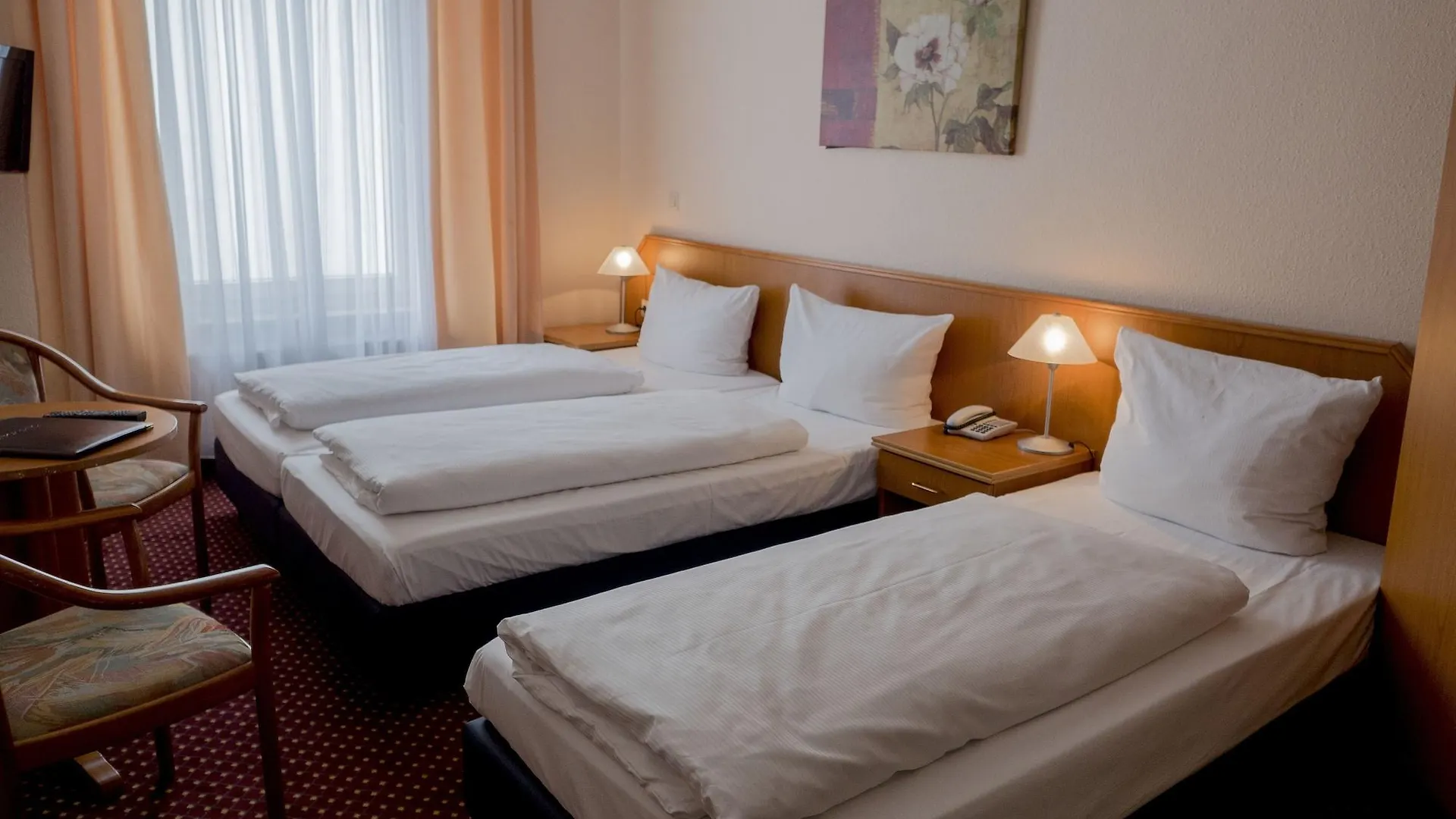 Hotel Lumen Am Hauptbahnhof Hamburg 3*,