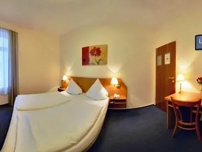 Hotel Lumen Am Hauptbahnhof Hamburg
